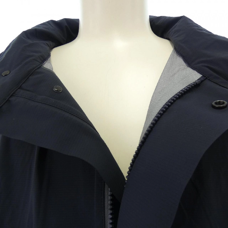 Áo khoác HYKE - Hàng hiệu Authentic 897492