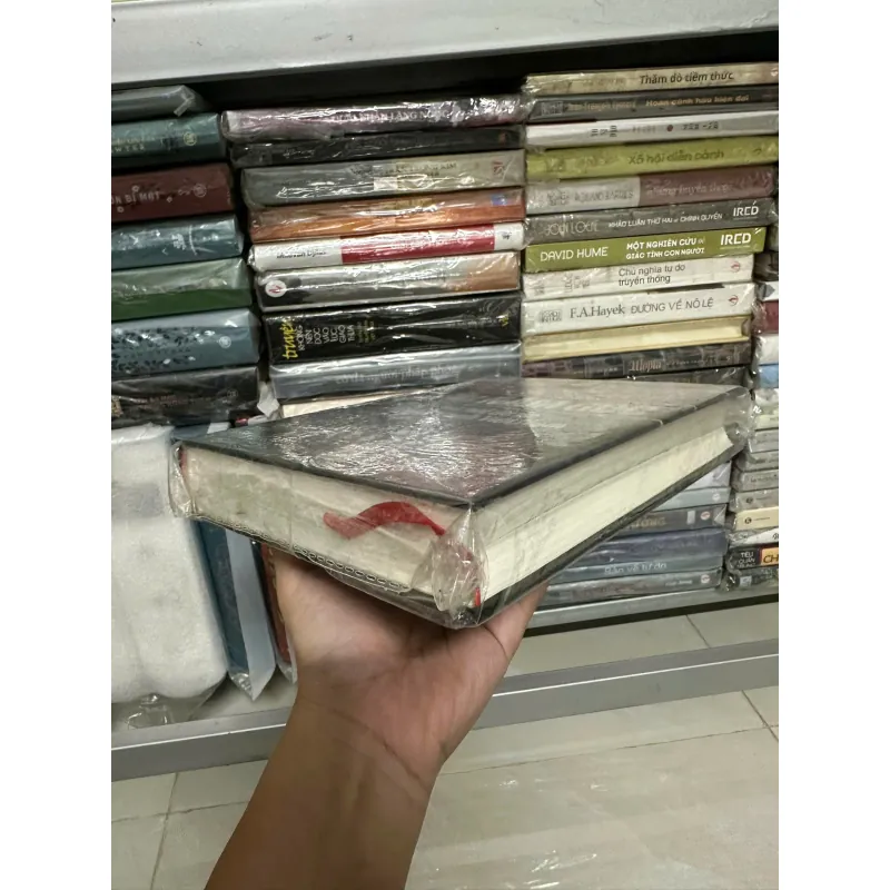 Hồ sơ mật Lầu Năm Góc và hồi ức về chiến tranh Việt Nam - Daniel Ellsberg (Bìa cứng) 689426