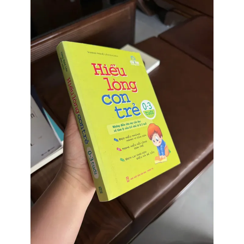 HIỂU LÒNG CON TRẺ (0–3 TUỔI) – Vương Nghệ Lâm- K4 1023791