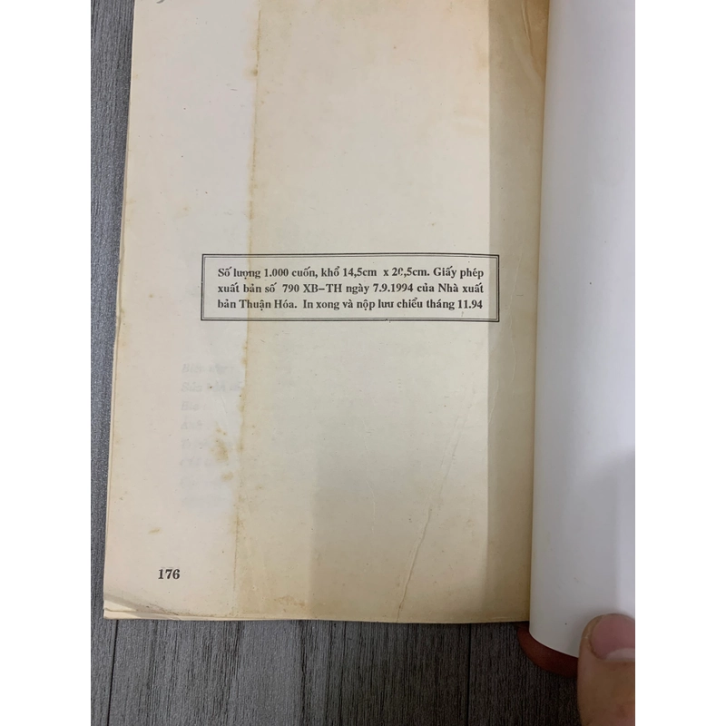 Về hai bài thơ Hồi văn kiêm liên hoàn của vua Thiệu Trị. 1b2 551061