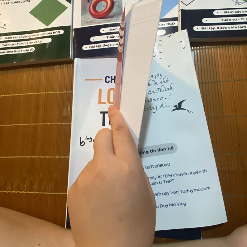 Combo luyện thi THPTQG 2025 tư duy mở (sách khoá học, chỉ lưu hành nội bộ) 447148