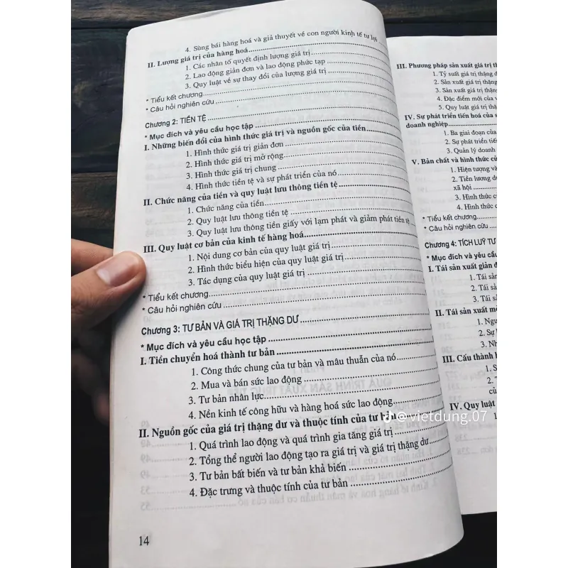 Sách kinh tế chính trị học hiện đại 758888