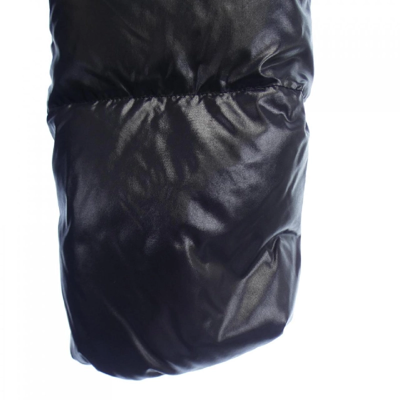 Áo khoác lông vũ MONCLER 638398