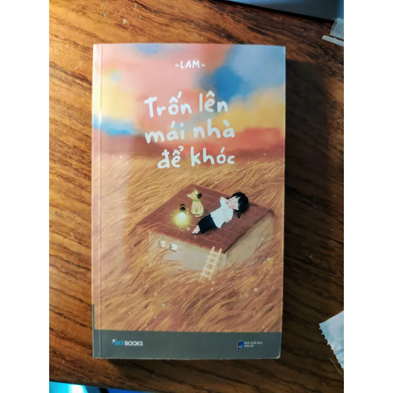 Combo sách Trốn lên mái nhà để khóc + Thưa ngoại con mới về - Lam (còn mới) 1029541