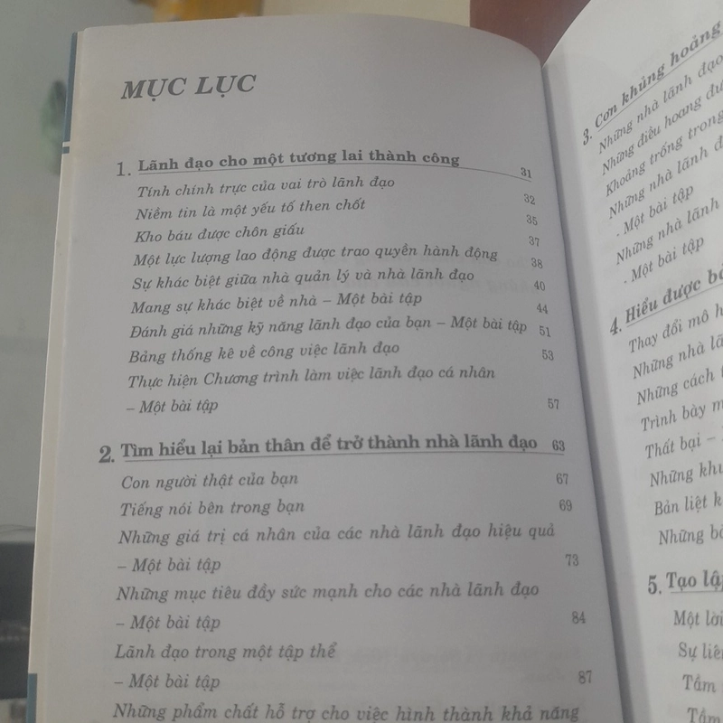Warren Bennis & Joan Goldsmith - HỌC LÀM LÃNH ĐẠO 477255