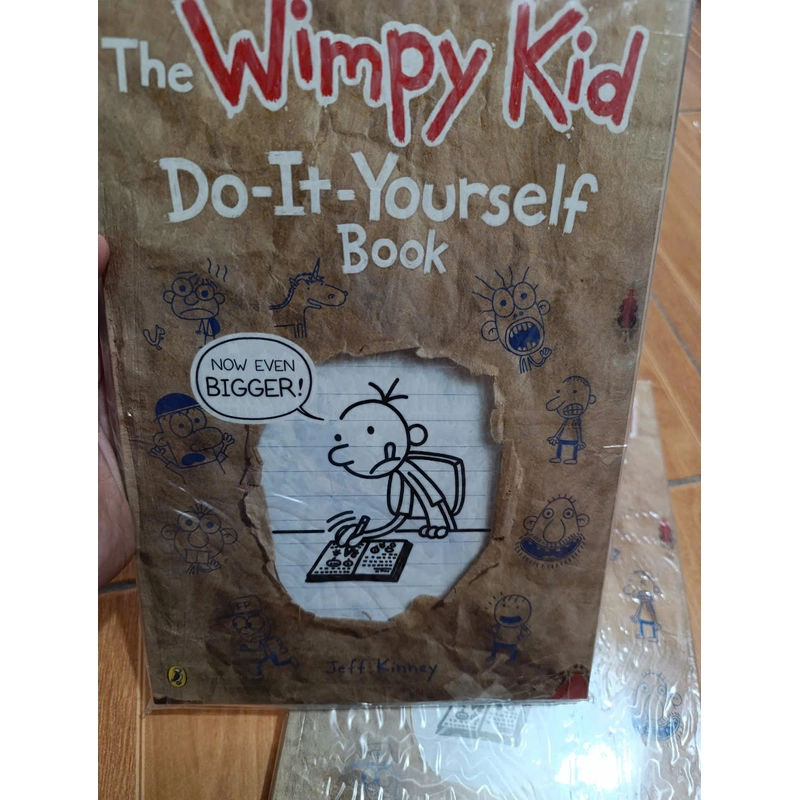 Truyện thiếu nhi tiếng Anh - Diary of a Wimpy Kid: Do-It-Yourself Book 326982