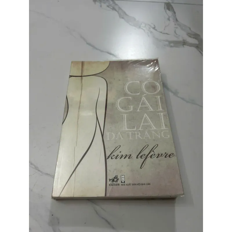 Cô Gái Lai Da Trắng - Kim Lefèvre (Tên gốc: Metisse Blanche) 606948