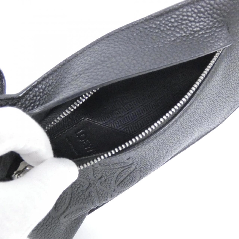 Túi đeo chéo thương hiệu Loewe Vertical T Pocket C500P02X02 - Hàng hiệu Authentic 764067