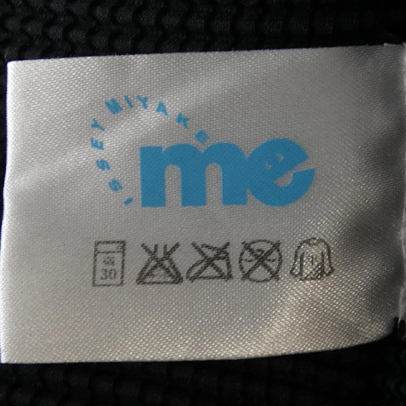 me ISSEY MIYAKE MI55FK015 Top - Hàng hiệu Authentic 812951