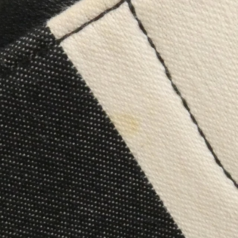 Túi xách vai Celine Sangle Bucket Small 189302BJR - Hàng hiệu Authentic 802343