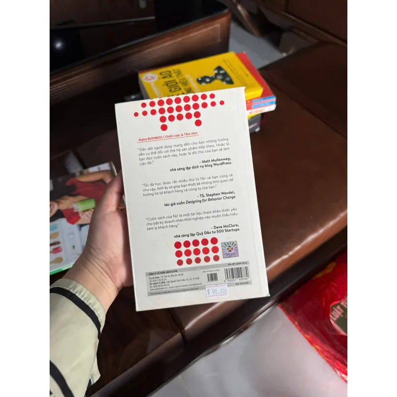 DẪN DẮT NGƯỜI DÙNG (HOOKED) – CÁCH TẠO SẢN PHẨM KHIẾN KHÁCH HÀNG NGHIỆN- K4 1023042