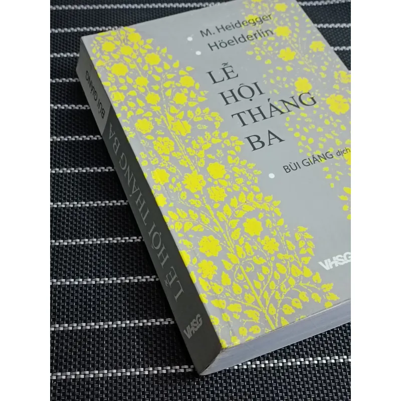 Lễ hội tháng ba (Heidegger) 777801