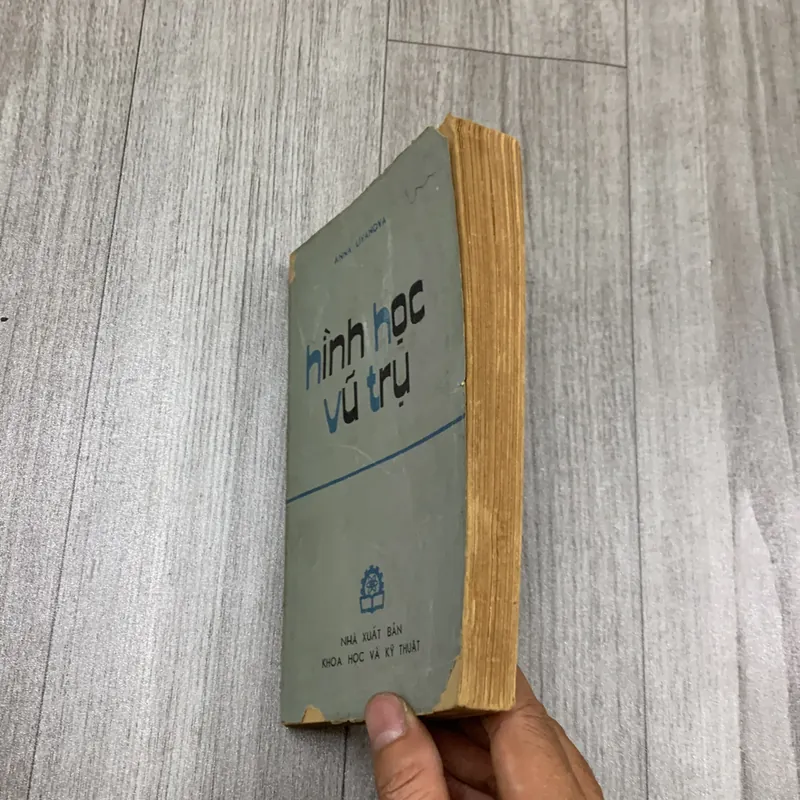 Hình học vũ trụ  6a2 717862