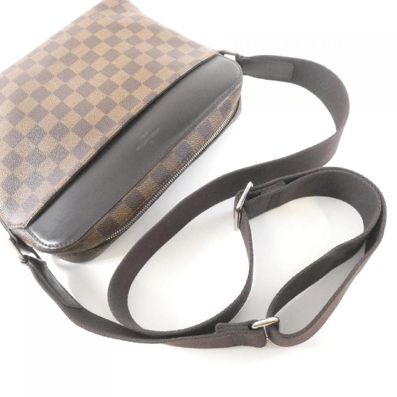 Túi đeo chéo Louis Vuitton Damier Jake PM N41568 611308