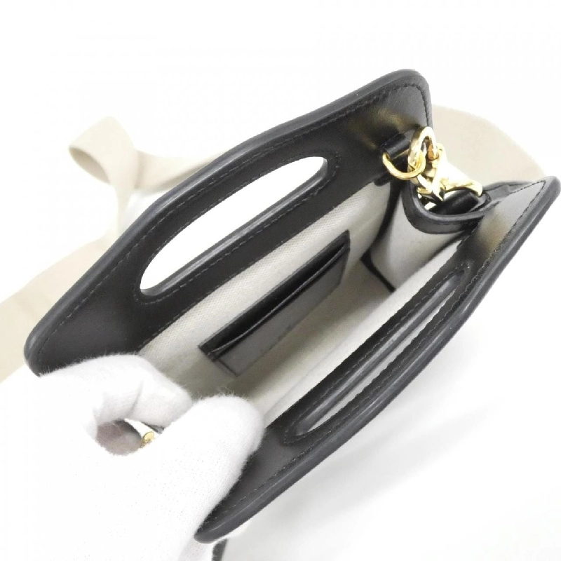 Túi xách vai Gucci 723776 UM8HG 609241