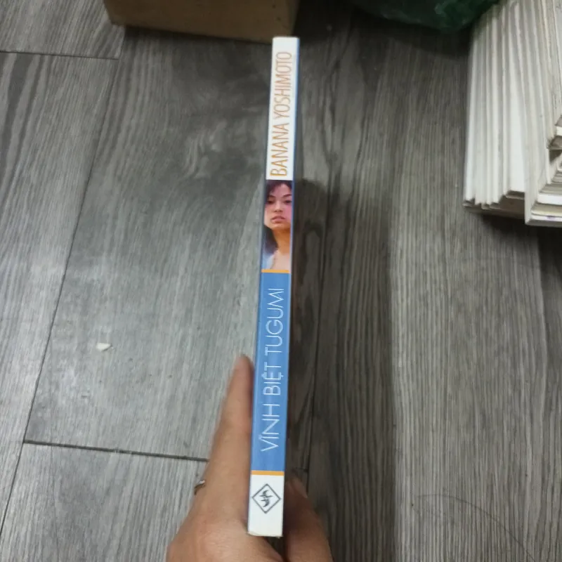 Vĩnh biệt Tugumi - Banana Yoshimoto 973480
