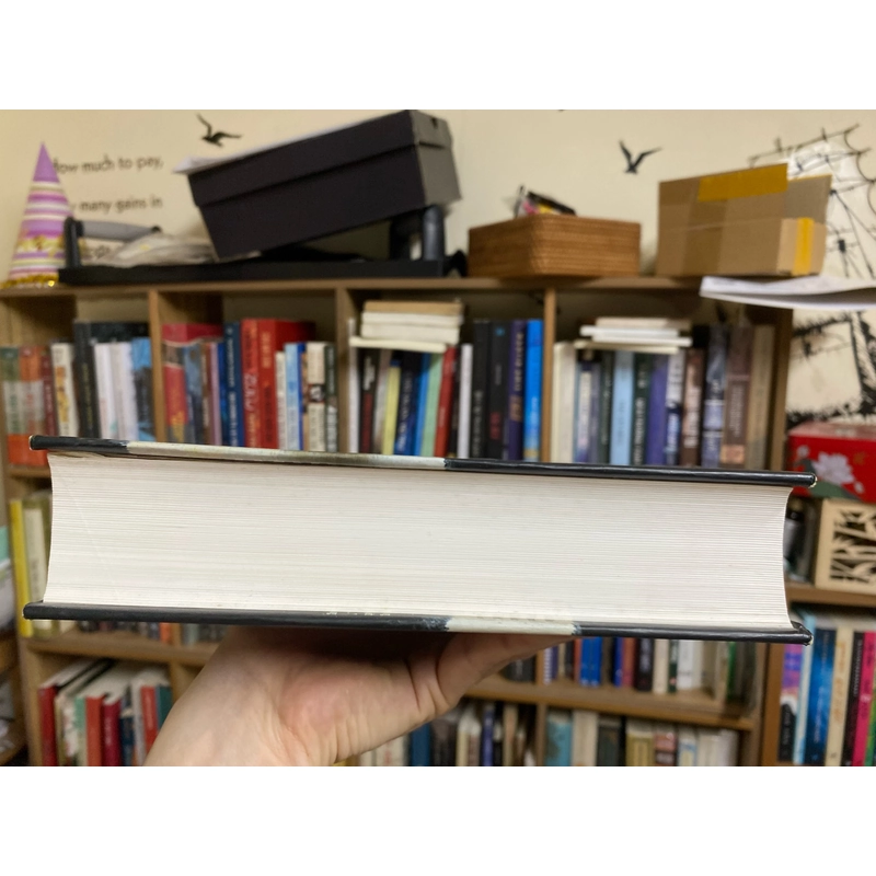 Sách Con sẻ vàng - Donna Tartt - pulitzer 2014 457572