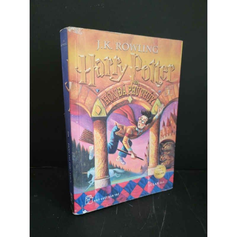 Harry Potter và hòn đá phù thủy mới 80% bẩn bìa, ố, tróc bìa 2016 J.K.Rowling HCM3004 VĂN HỌC 919150