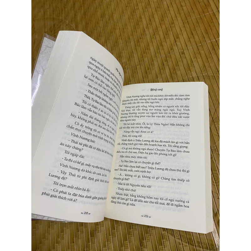 Đông cung - Phỉ Ngã Tư Tồn 1008578