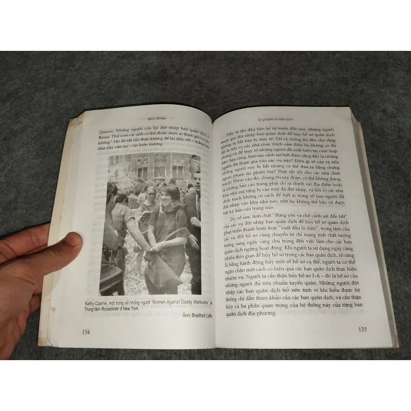 TỘI PHẠM VÌ HOÀ BÌNH 701121