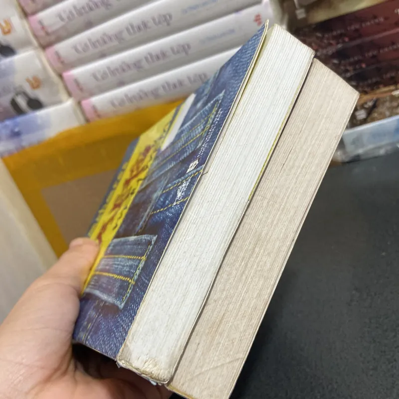 (Văn học) - Quần Jeans may mắn ( 2 tập ) - Ann Brasharse 976069