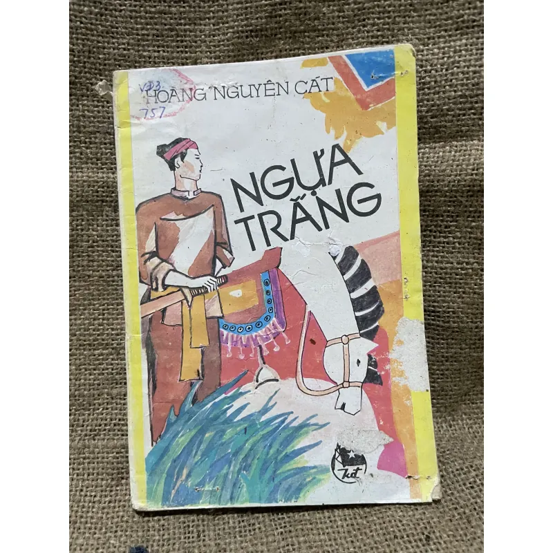Ngựa trắng tác giả Hoàng Nguyên Cát - NXB Kim Đồng  933132