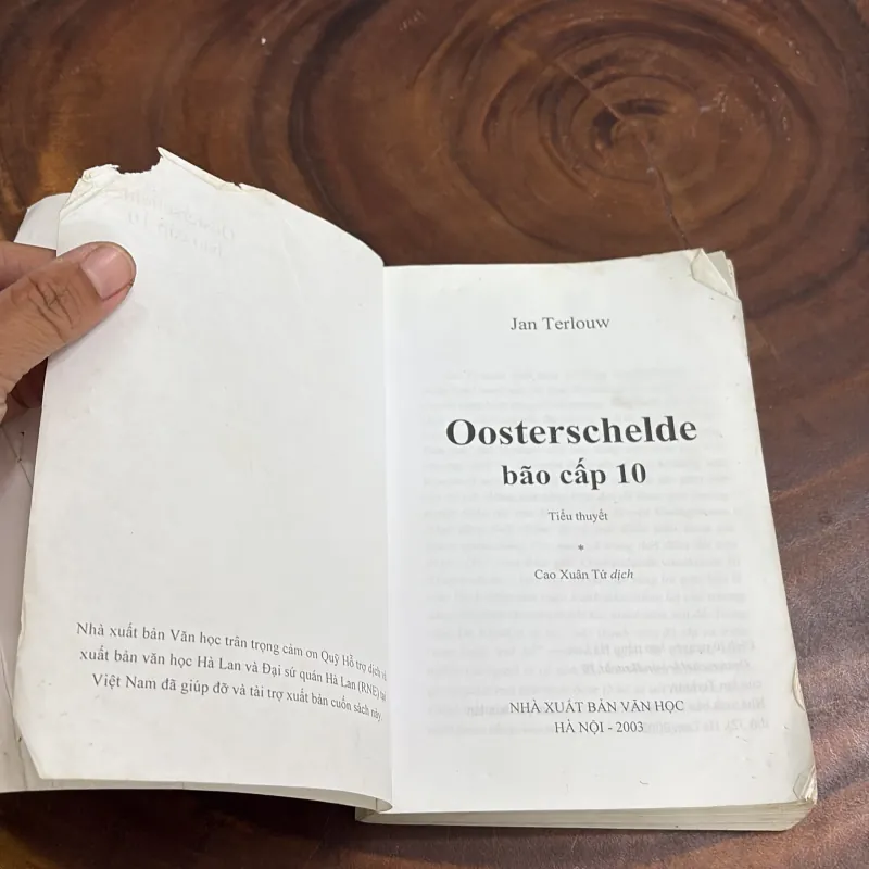 II Văn Học: Oosterschelde, Bão Cấp 10 - JAN TERLOUW - 2003 976260