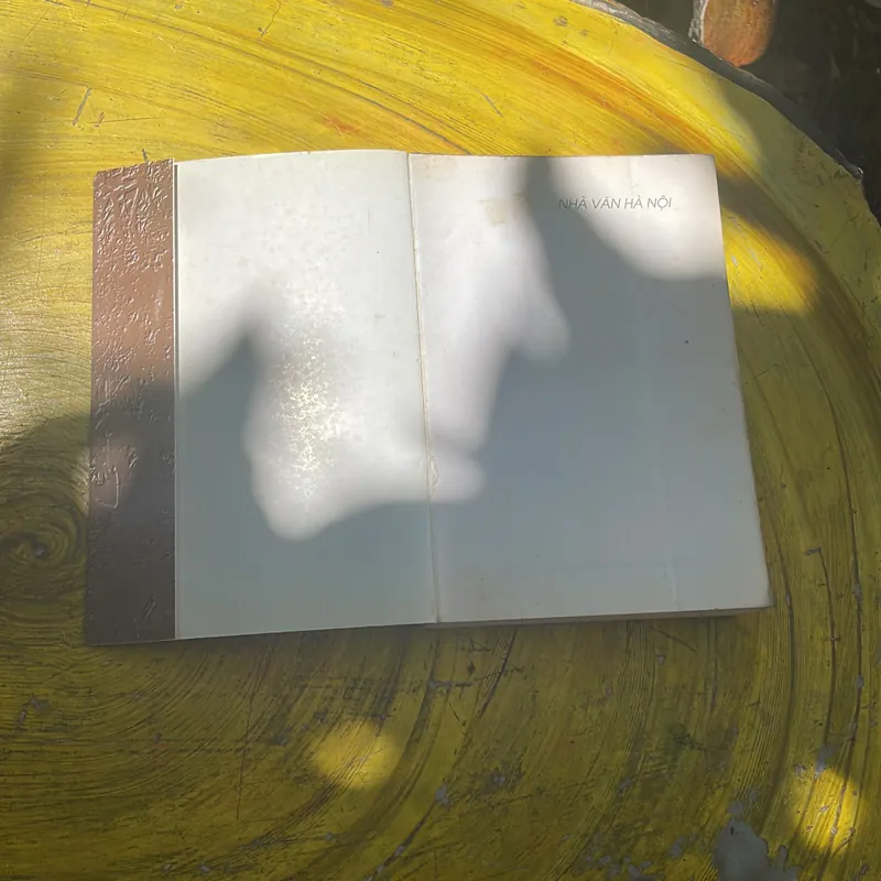 NHÀ VĂN HÀ NỘI 592897