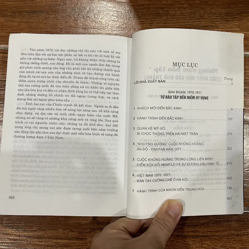 Những năm bão táp - Cuộc chạy đua vào nhà Trắng - Henry Kissinger bộ 2 tập (6) 757353