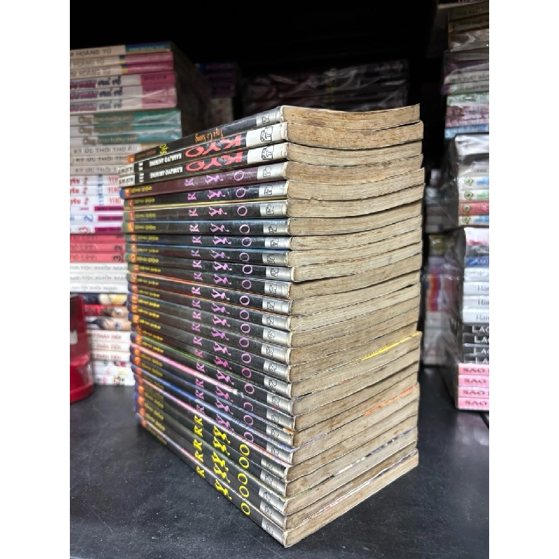 TRUYỆN TRANH MẮT QUỶ KYO ĐỌC XUÔI 295868