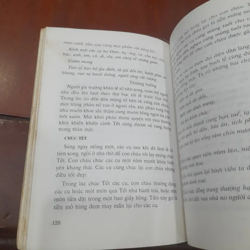 Toan Ánh - PHONG TỤC THỜ CÚNG TỔ TIÊN trong gia đình Việt Nam 994930