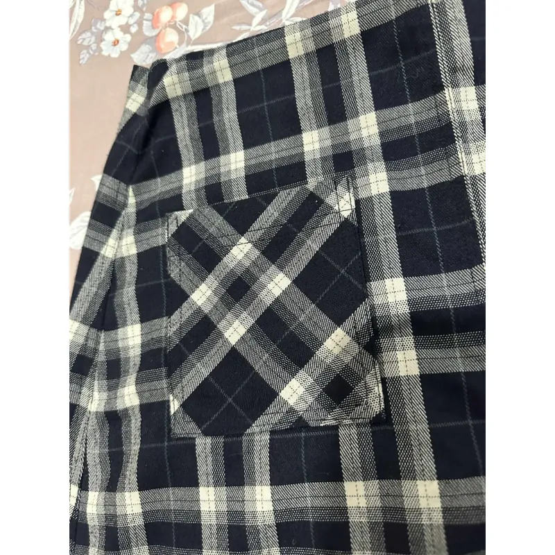 Chân váy kẻ MADELEN chữ A dáng ngắn còn mới đẹp 695775