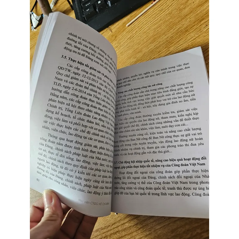 Mặt trận tổ quốc Việt Nam và các tổ chức chính trị - xã hội
Giá 28k 608249