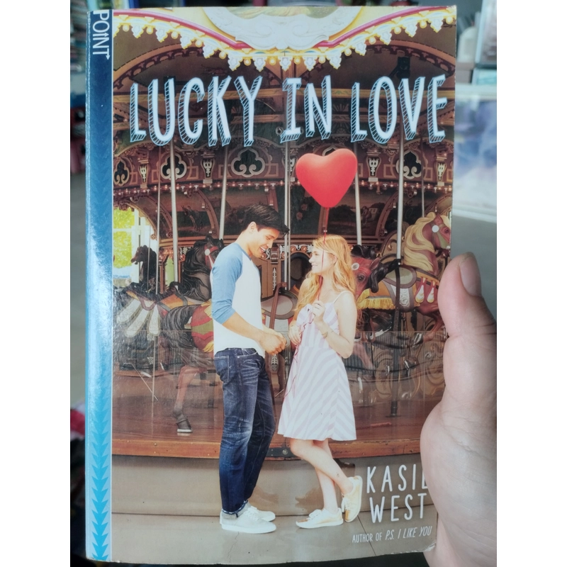  in Love" của tác giả Kasie West.  496457