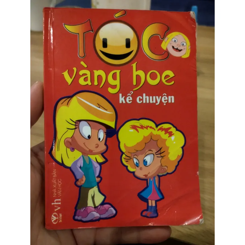 cuốn sách truyện thiếu nhi bằng tiếng Việt.
Tên sách: "Tóc Vàng Hoe Kể Chuyện".
 1032207