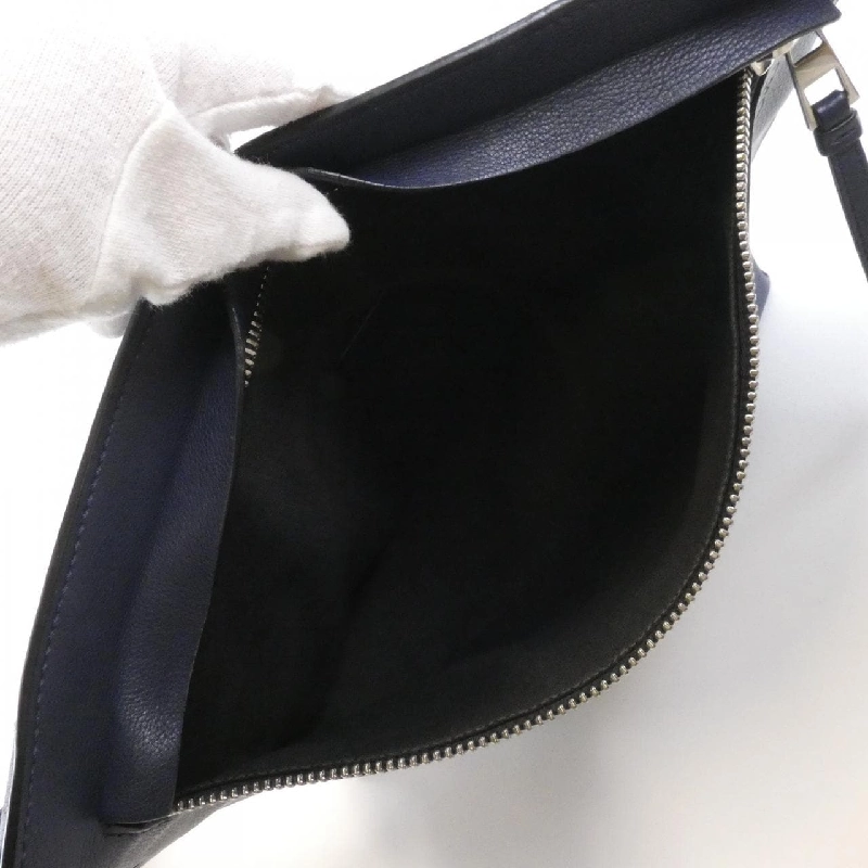 Túi đeo vai Loewe Tee Messenger 316 36 P37 - Hàng hiệu Authentic 776509