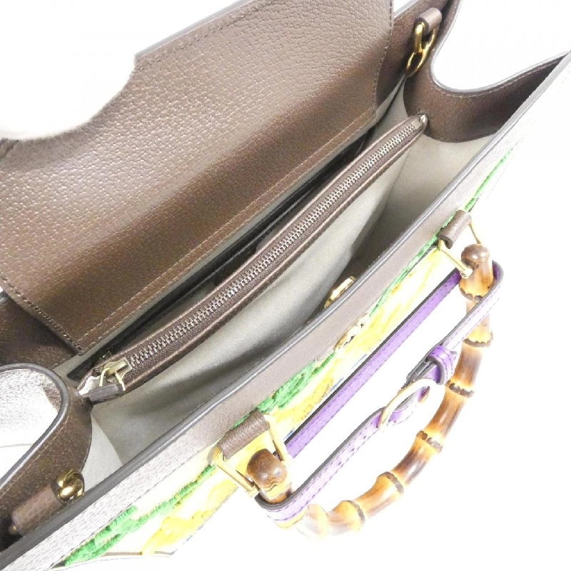 Túi xách Gucci DIANA 678842 AAA77 - Hàng hiệu Chính hãng 804352