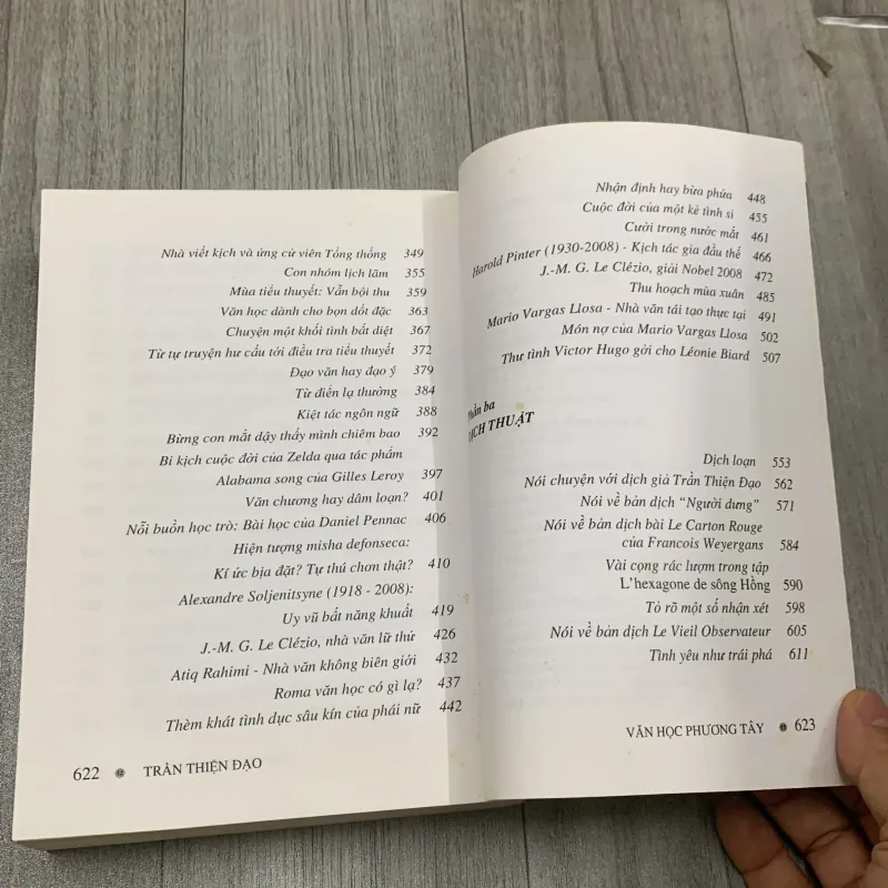Văn học phương tây lý luận phê bình và dịch thuật - trần thiện đạo. 10b1 1026359
