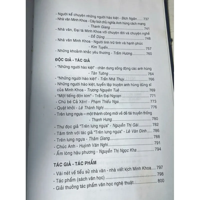 SÁCH NHỮNG NGƯỜI HÀO KIỆT 700722
