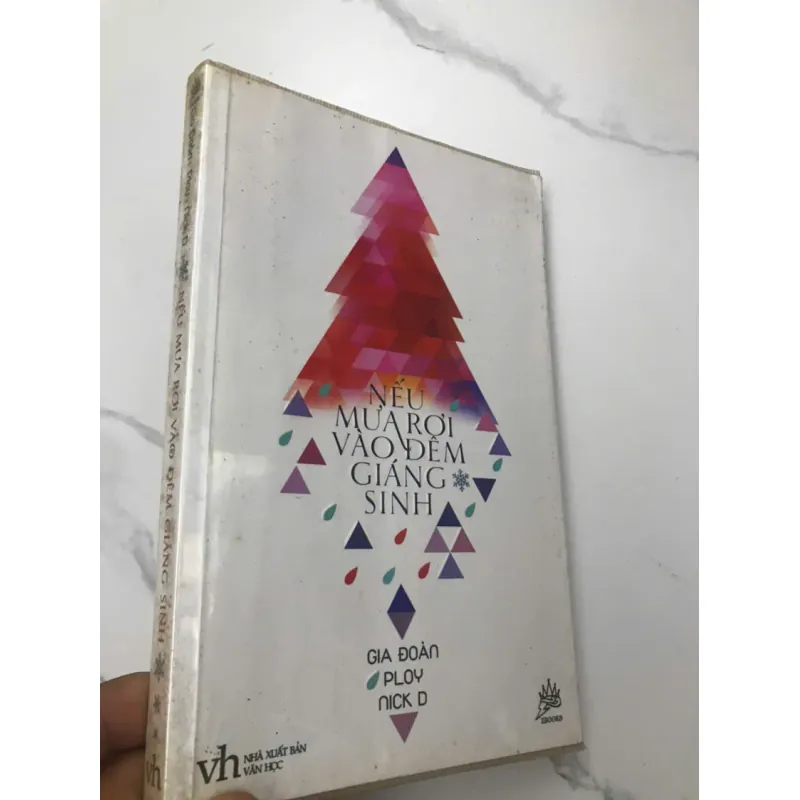 Nếu Mưa Rơi Vào Đêm Giáng Sinh – Tác giả: Gia Đoàn, Ploy, Nick D 599955