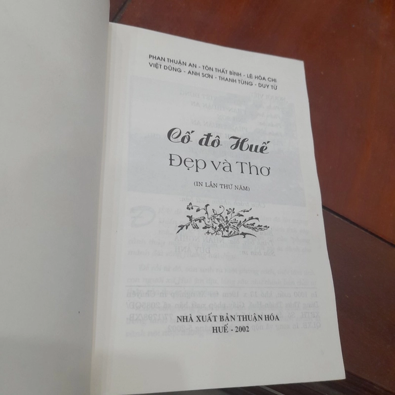 CỐ ĐÔ HUẾ Đẹp và Thơ (Phan Thuận An, Tôn Thất Bình và các tác giả) 472805