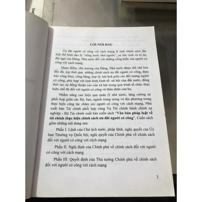 Văn bản pháp luật thực hiện chính sách ưu đãi với người có công 977707