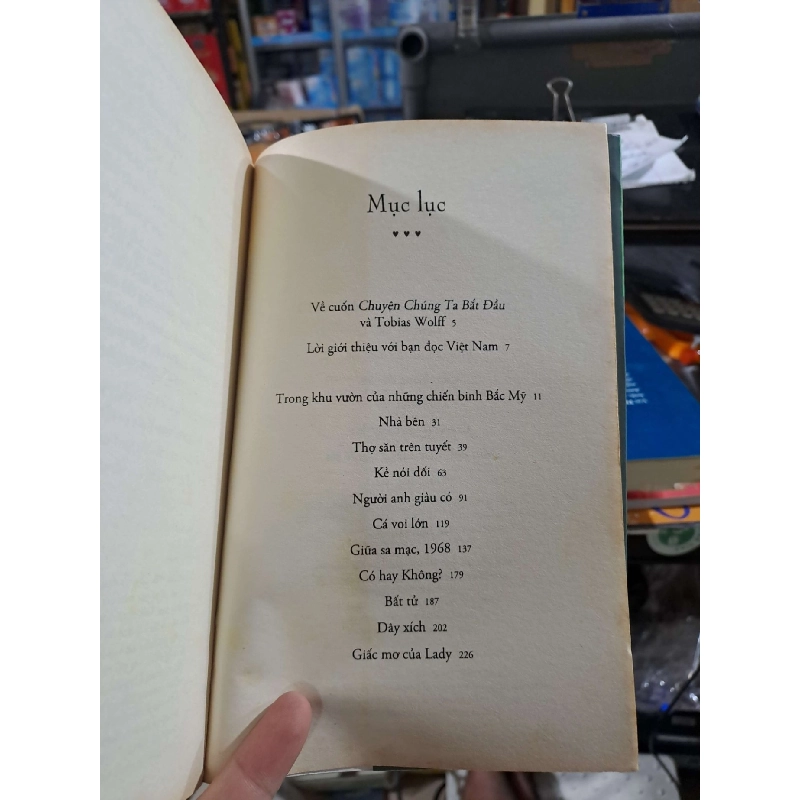 Chuyện Chúng Ta Bắt Đầu - Tobias Wolff - 2011 mới 80% ố - VĂN HỌC - HMT3012 923882