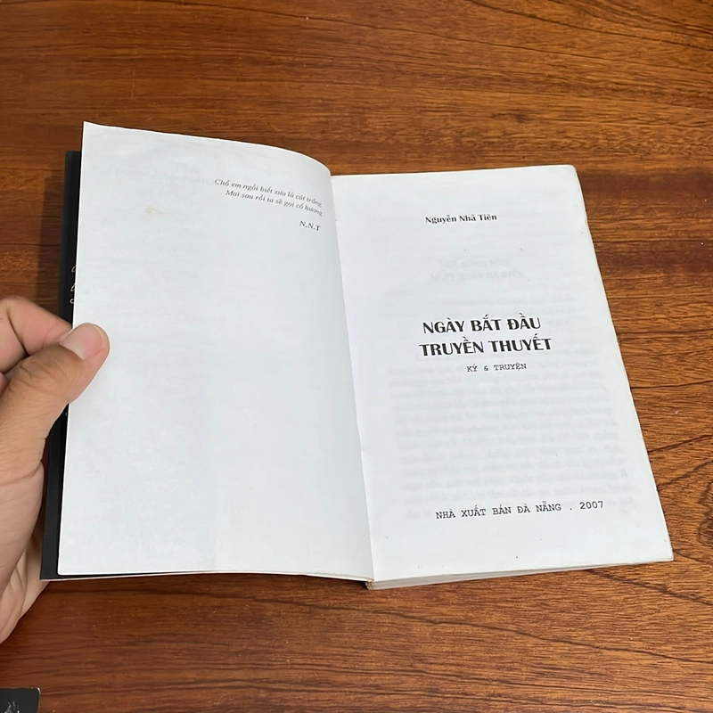 II Ký Và Truyện: Ngày Bắt Đầu Truyền Thuyết - Nguyễn Nhã Tiên - 2007 501640