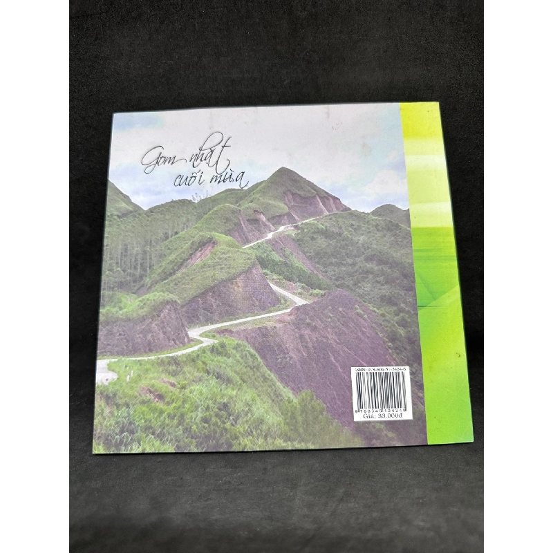 Gom Nhặt Cuối Mùa, Thơ (Có Chữ Ký Tác Giả), Nguyễn Thành Trung, 2016, Mới 80% (Ố Nhẹ) SBM270325 918349