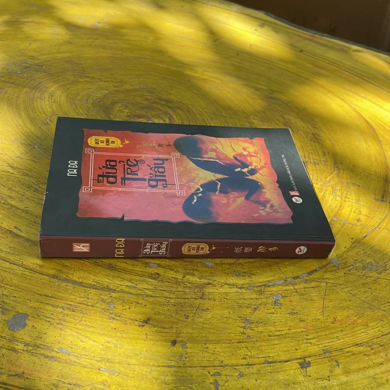 ĐỨA TRẺ GIẤY - NA ĐA  783439