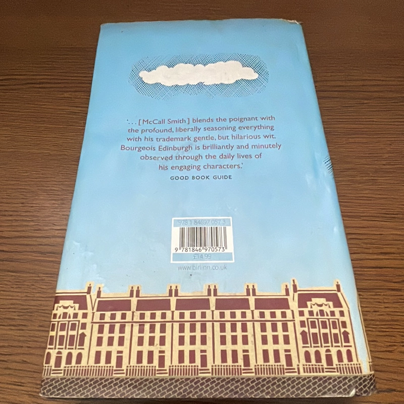 The unbearable lightness of scones Alexander McCall Smith 356947
