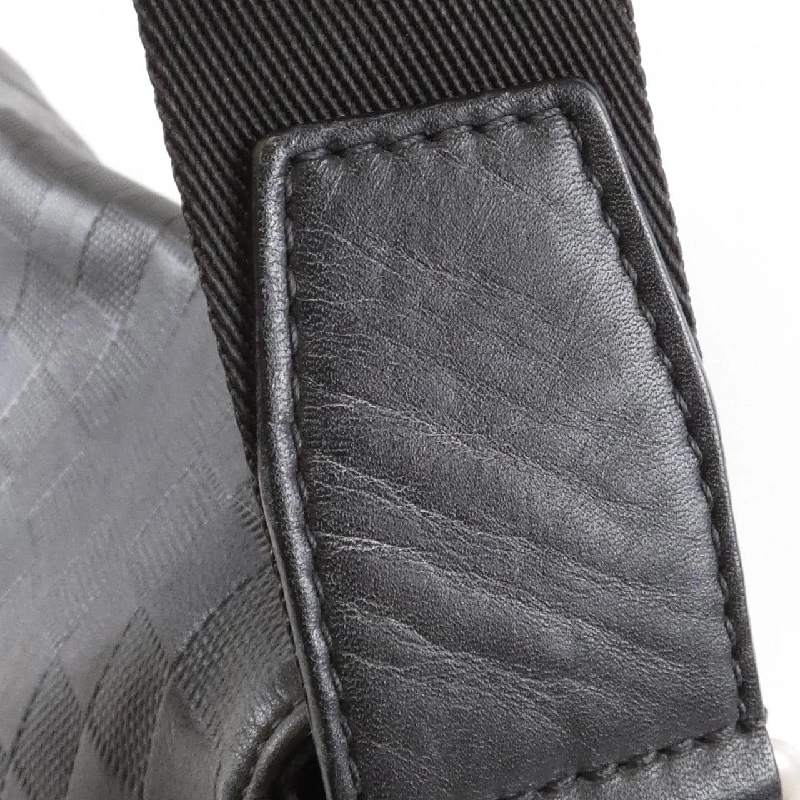 Túi xách vai Louis Vuitton Damier Infini District MM N41038 611151