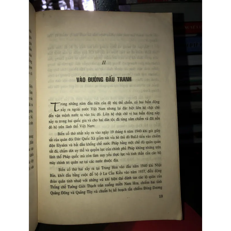 Hồi ký Hoành Linh Đỗ Mậu - Tâm sự tướng lưu vong 991473