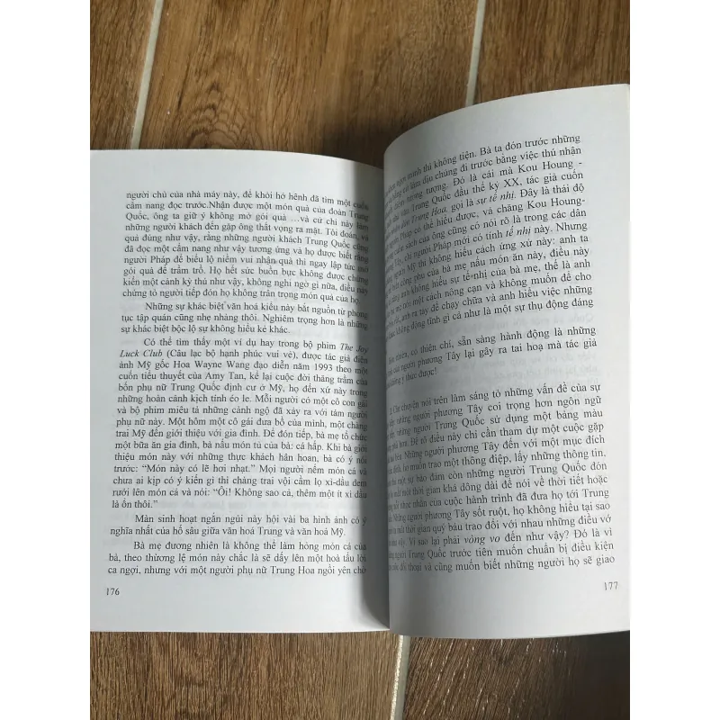 Bàn Về Thực Tiễn Của Trung Hoa Cùng với Francois Jullien - Andre Chieng - NXB Đà Nẵng 728075